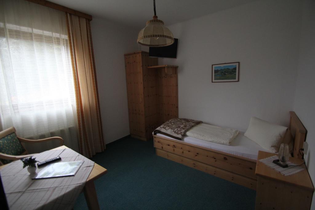 Pension Hubertushof Beim Roemerbad Bad Kleinkirchheim Exterior foto